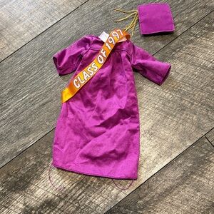 Mattel Graduation Barbie 1997 gown and hat